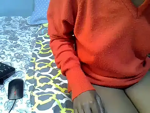 Little_frieya webcam
