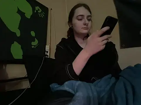 Snowbunnycake_131 webcam