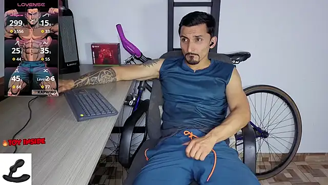 Marck_Muscle webcam