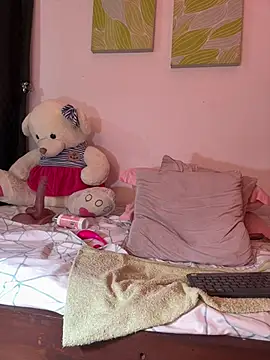 Lili__taylor live cam on StripChat