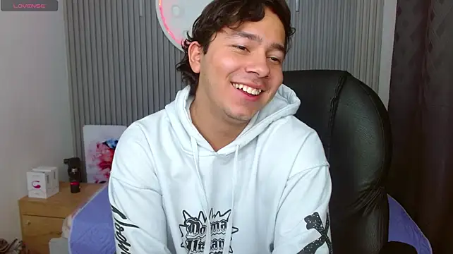 Julian_Smith21 webcam