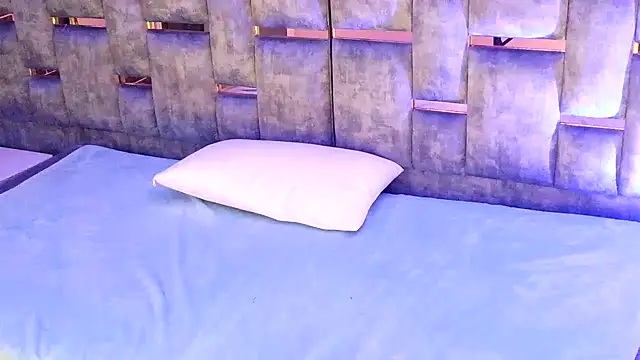TaliaSkyx21 webcam