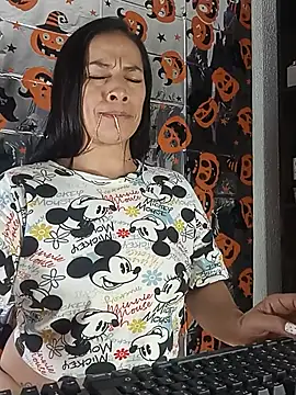 valenprice_xxx webcam