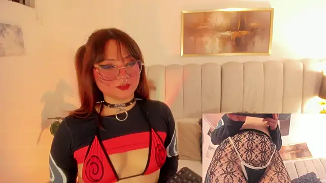 leah_bloom_ webcam