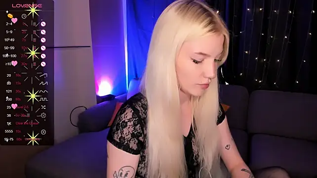 AnyaTaylor_ webcam