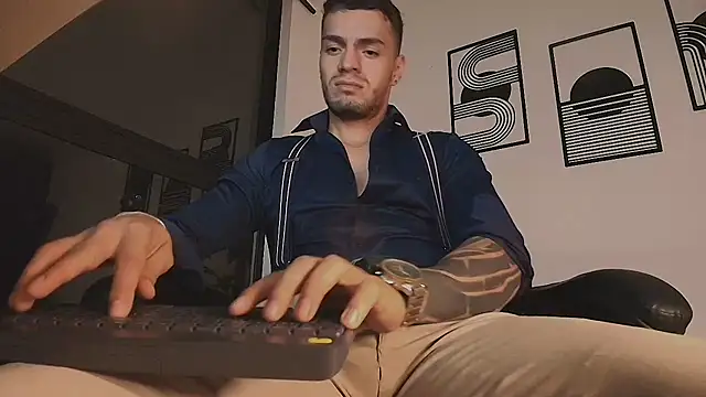 ALPHA_DOMINUS_ webcam