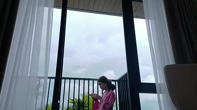 asiansakura live cam on StripChat