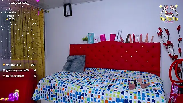 thalia_mills19 live cam preview