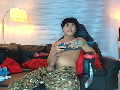 kristhofer_levis_ webcam