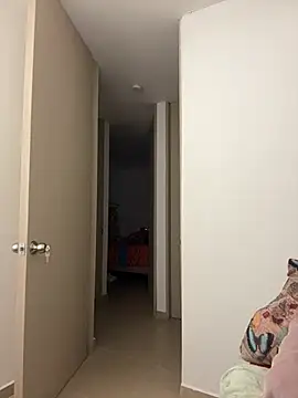 Michel_Jones webcam