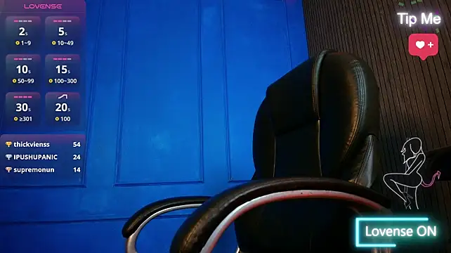 Nikki_Vesper webcam