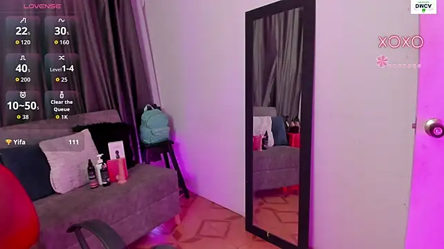 TiinaJonus_ webcam