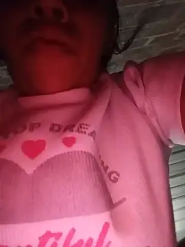 Broken_Latina_Whores_JE webcam