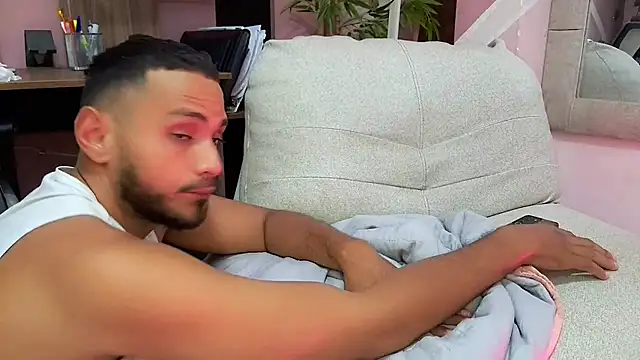 Pineappleflipped webcam