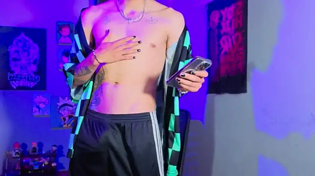 MikeyKuro webcam