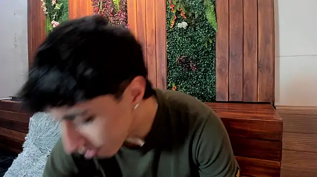 Gerard_evans_ live cam on StripChat