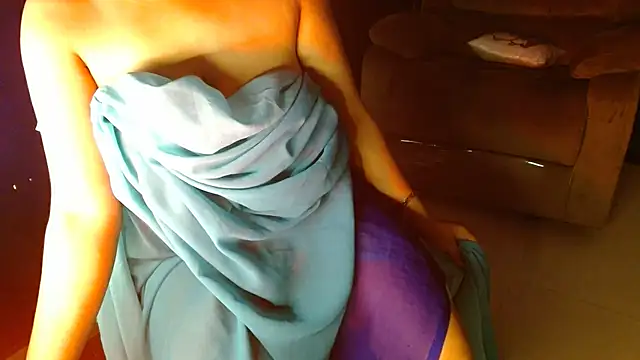 Manshi_Love live cam preview