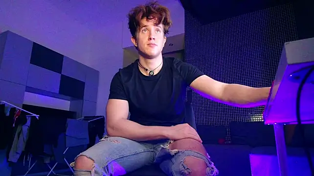 ChristianLevine_ webcam