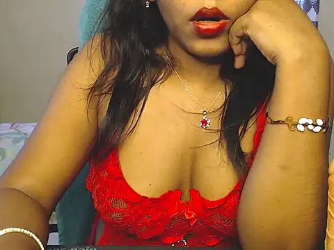 VelvetCoupleLive webcam
