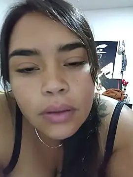 Violett_Cinnamon webcam