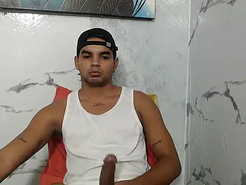 charly_27_sexy webcam