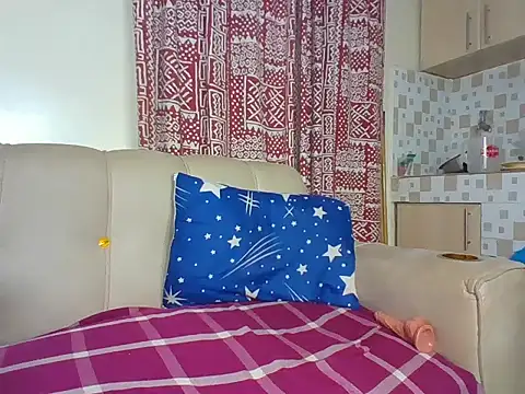 FRESHPUSSIEY webcam