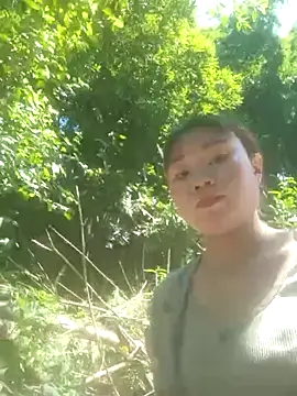NaryLove69 webcam