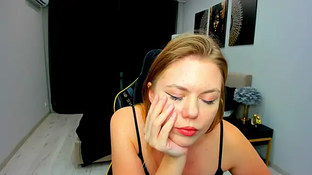 Strawberrye live cam preview