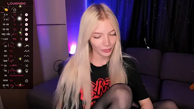 AnyaTaylor_ webcam