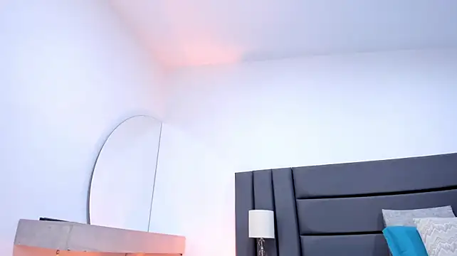 SeleneLujann webcam