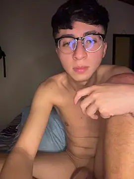 CamiRojas_boy webcam
