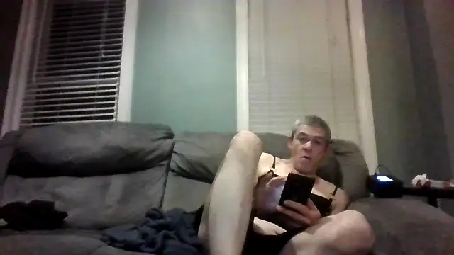 burby79 live cam on StripChat