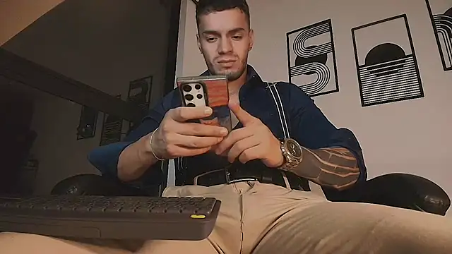 ALPHA_DOMINUS_ webcam
