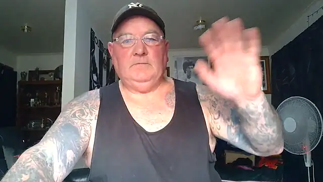 KINKYBLUEYES69 webcam