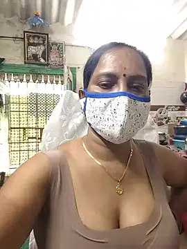 salukutty live cam on StripChat