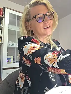 KaylinJan webcam