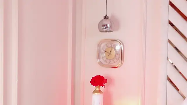 Noa_Adams webcam