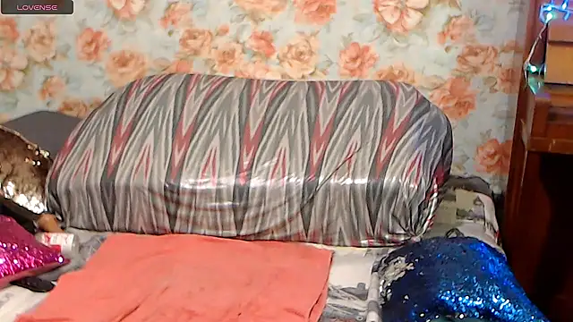 RoseRed69 webcam