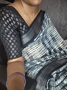 Cute-Smiely-Queen-Telugu webcam
