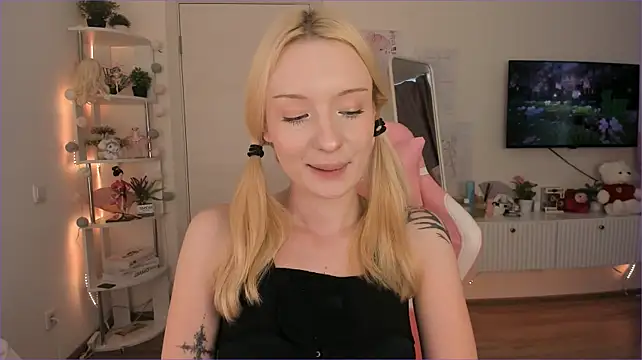 Tiffany_Paw webcam
