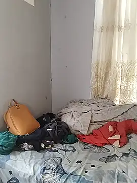 JuicyHoney_01 webcam