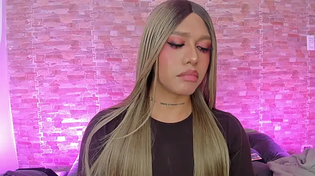 Dreams_Chloe webcam