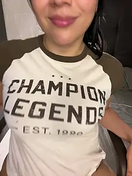 Sarita_Velez webcam
