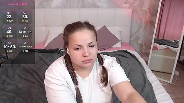 Crazyy_girl_ live cam on StripChat