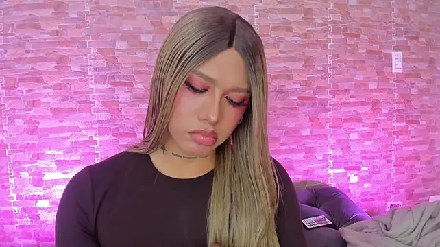 Dreams_Chloe webcam