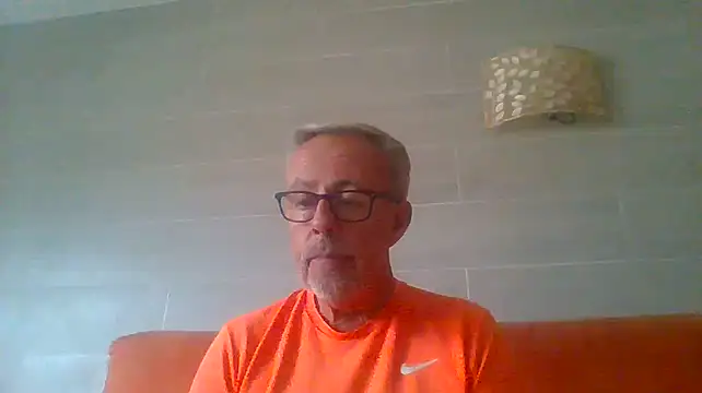 tuggy59 live cam on StripChat