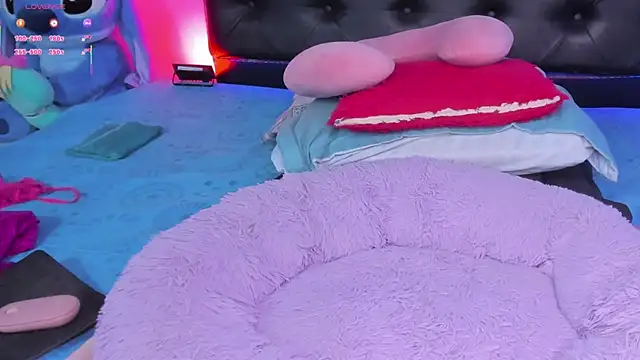 Adriana-55 webcam