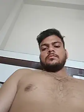 Realcumshow webcam