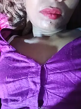 Kajal-Mehra webcam
