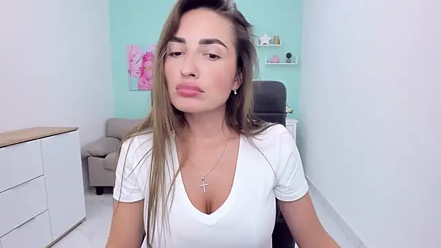 LaraSmelal webcam